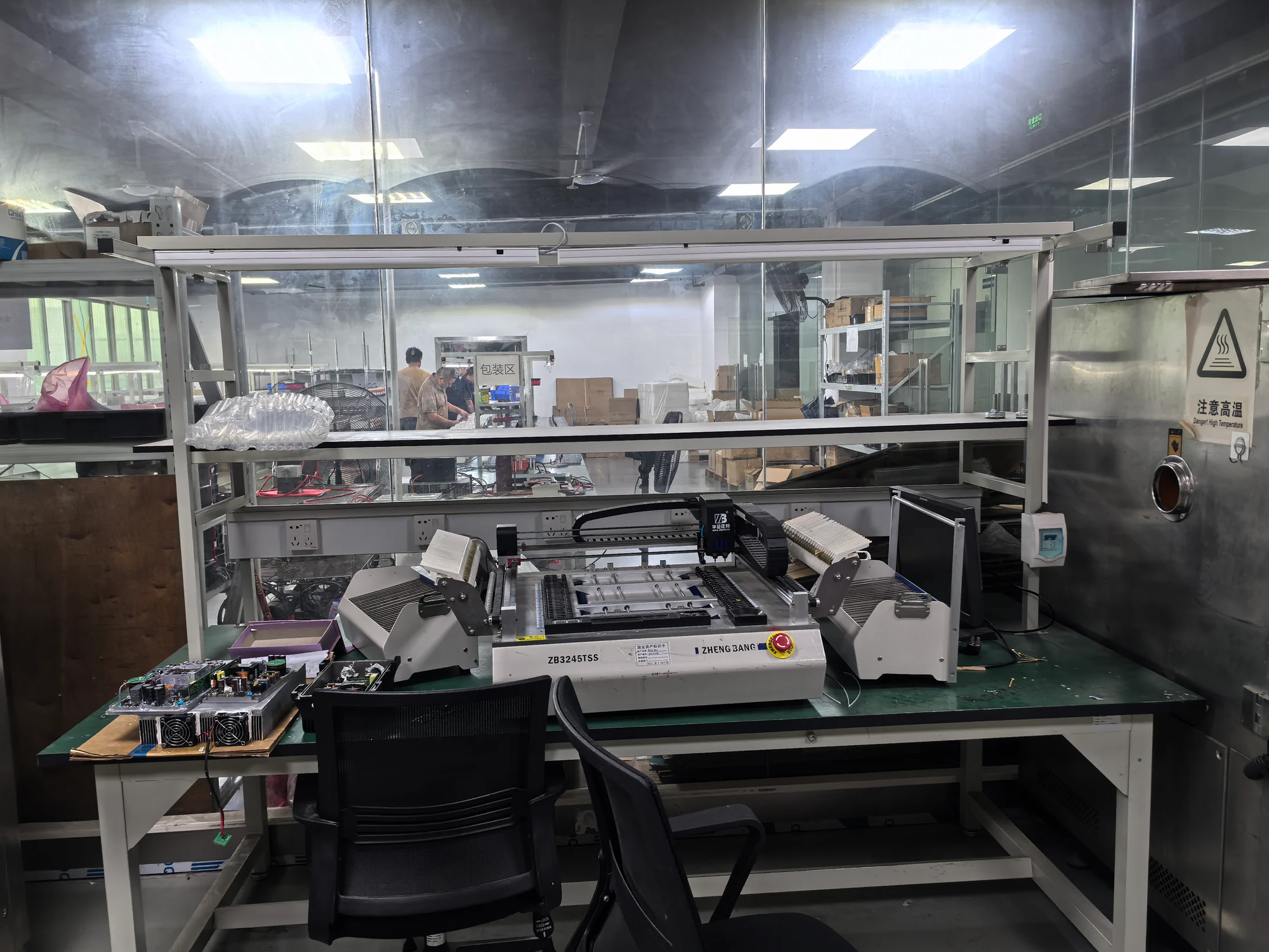 Factory workbench with assembly fixtures