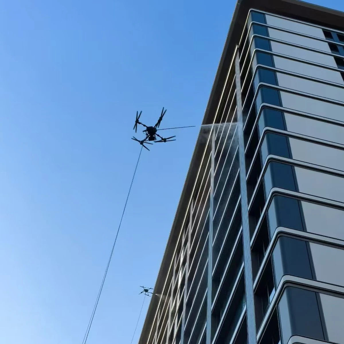 3.7m Extendable Drone Cleaning Spray Gun | TP-SG02 — Cleaning Accessories — tethered UAV product image 3